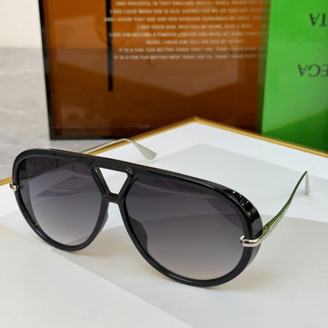 Bottega Veneta Sunglasses